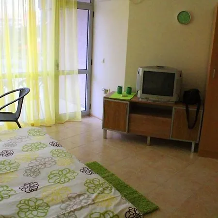 Apartcomplex Perla Slăntjev Brjag