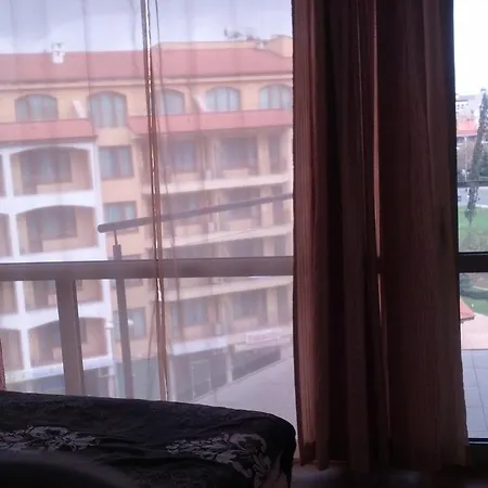 Apartcomplex Perla Slăntjev Brjag
